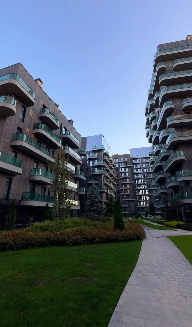 Sotiladi 1 xonali kvartira, 42 m², 8/12 qavat — Mirobod tumani