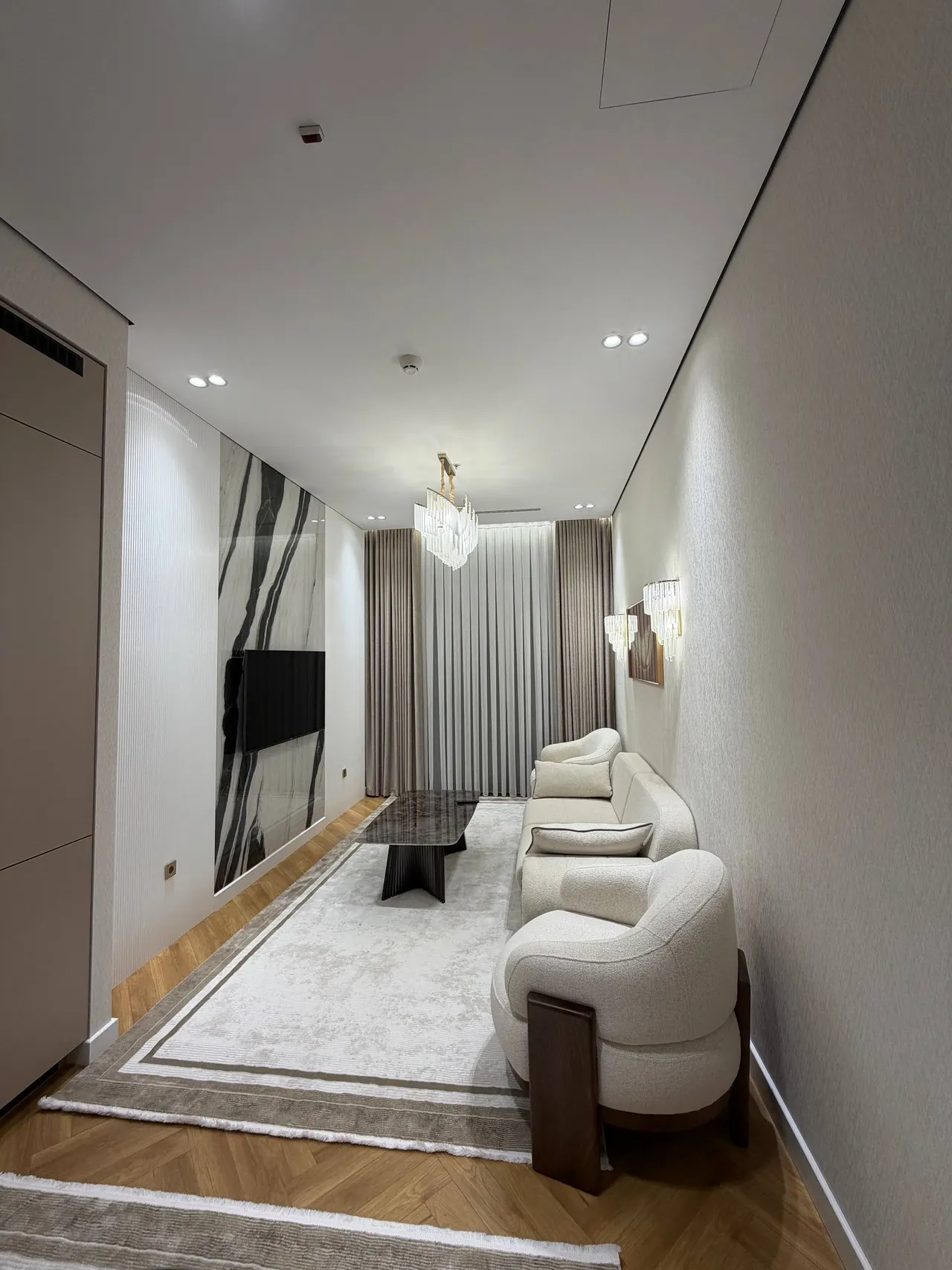 Продаётся 2-комнатная квартира, 54 м², 25/51 этаж — Шайхантахурский район