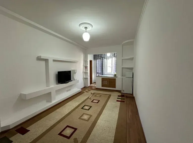 Sotiladi 2 xonali kvartira, 41 m², 2/4 qavat — Mirzo Ulugʻbek tumani