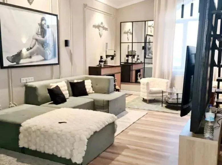 Ijaraga beriladi 4 xonali kvartira, 180 m², 6/8 qavat — Mirobod tumani