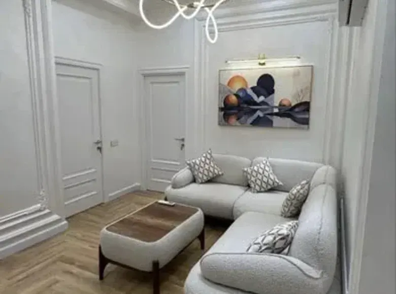 Sotiladi 3 xonali kvartira, 71 m², 6/15 qavat — Yakkasaroy tumani
