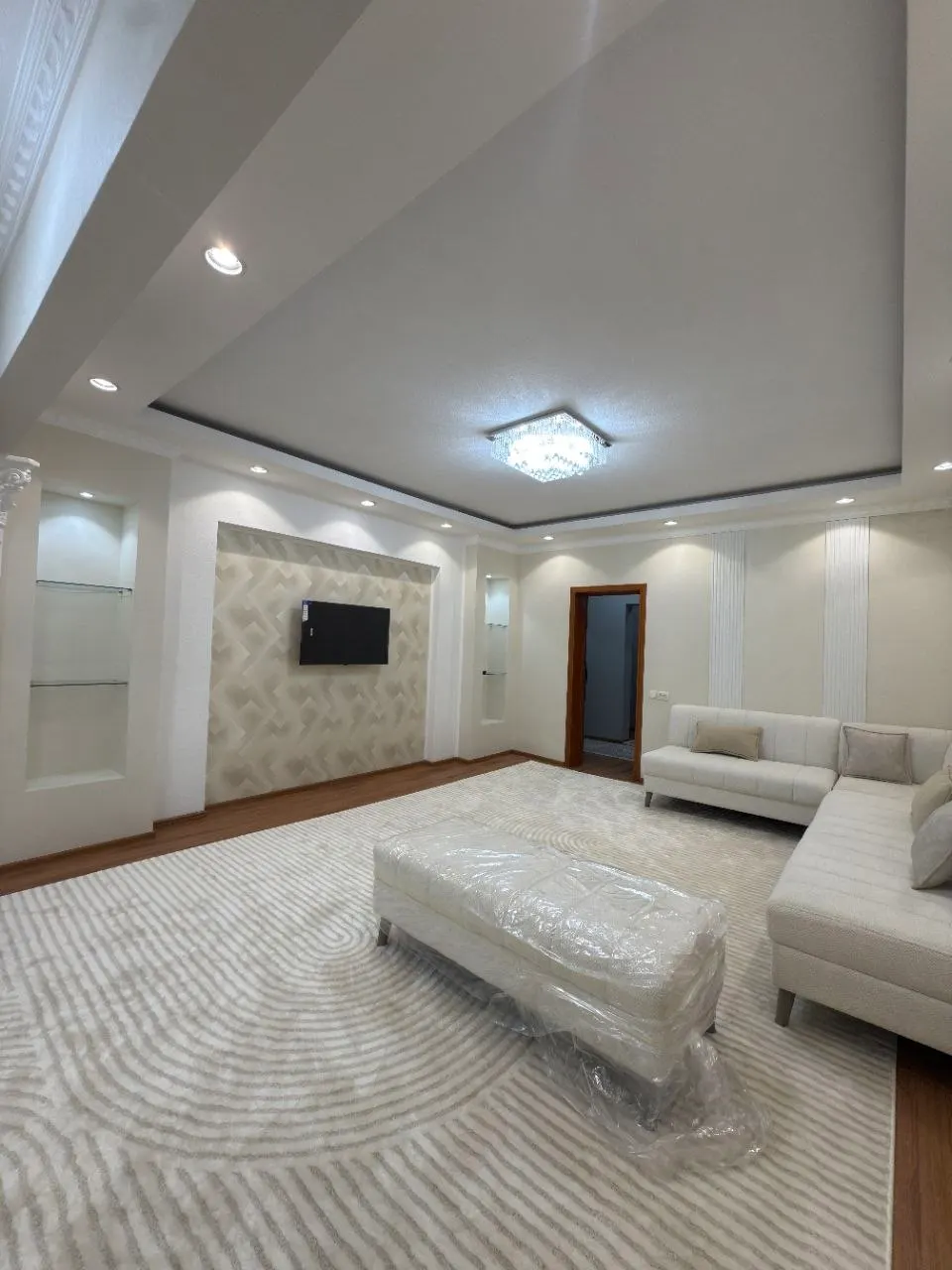 Продаётся 3-комнатная квартира, 72 м², 8/9 этаж — Чиланзарский район