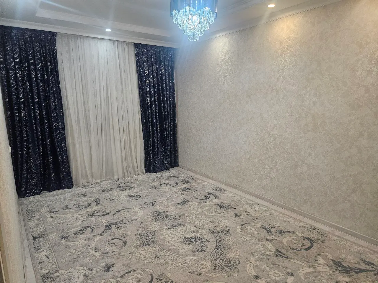 Продаётся 3-комнатная квартира, 67 м², 1/4 этаж — Яшнабадский район