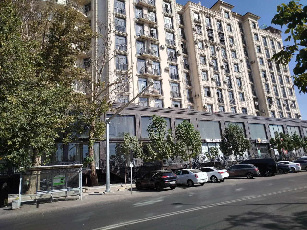 Сотилади тижорат биноси, 600 м², 1/9 қават — Юнусобод тумани