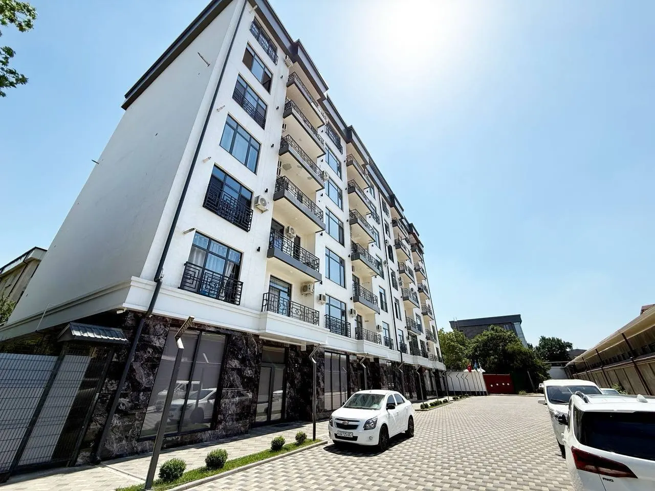 Сотилади тижорат биноси, 369 м², 1/9 қават — Яшнобод тумани