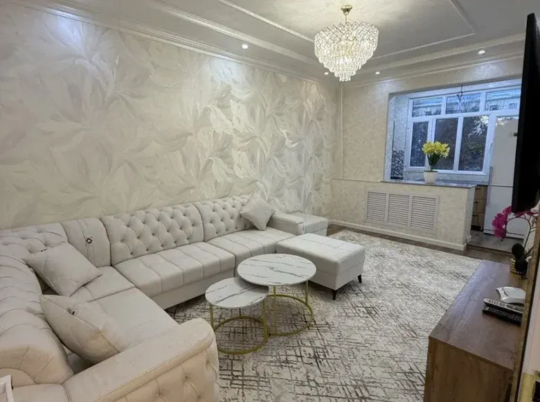 Продаётся 1-комнатная квартира, 33 м², 2/4 этаж — Чиланзарский район