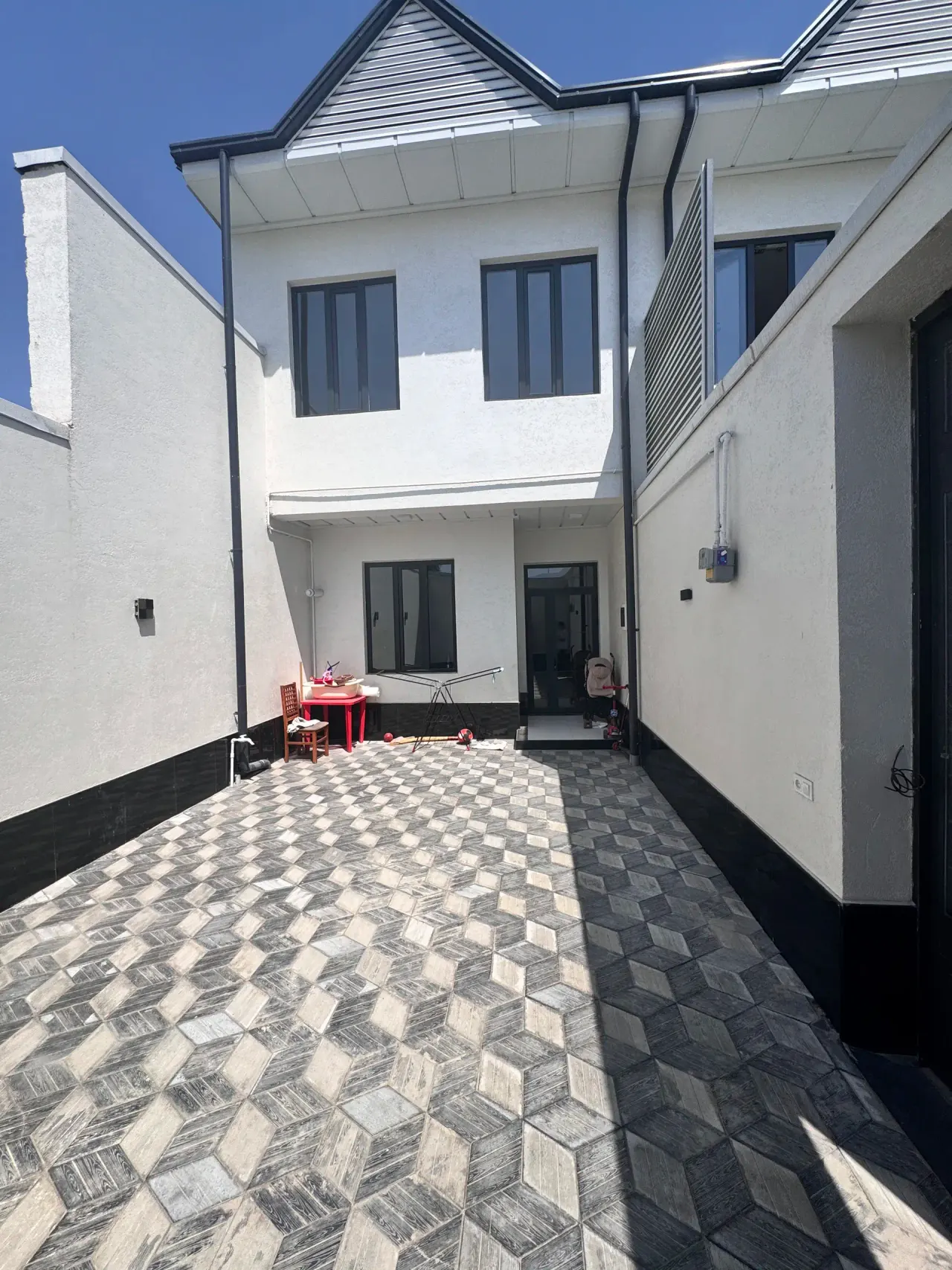 Сдаётся 4-комнатная дача, 1.3 сот., 250 м² — Сергелийский район