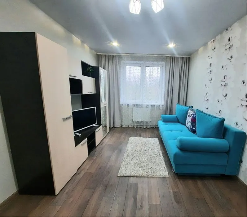 Сдаётся 1-комнатная квартира, 40 м², 1/4 этаж — Яшнабадский район