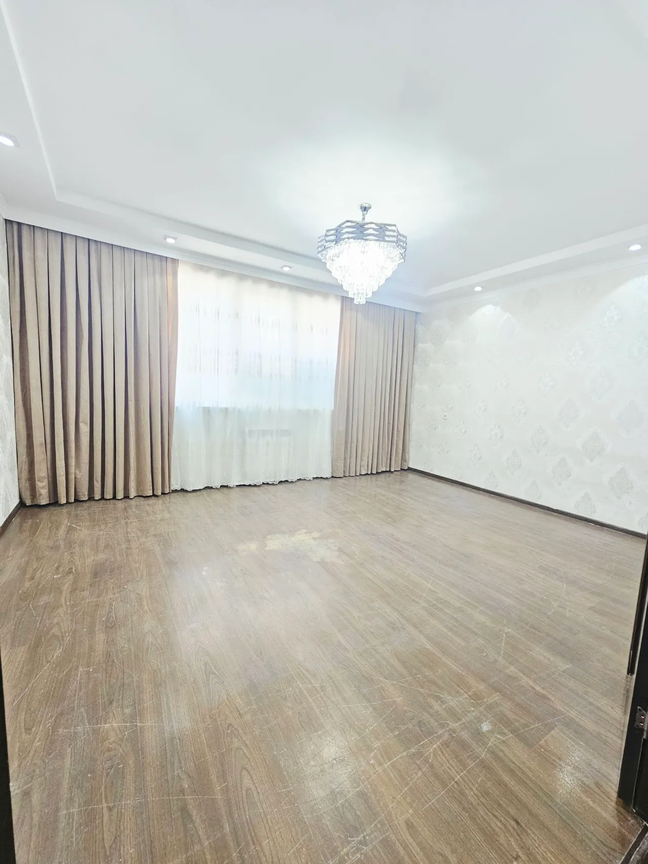 Сотилади 2 хонали квартира, 62 м², 1/9 қават — Сергели тумани