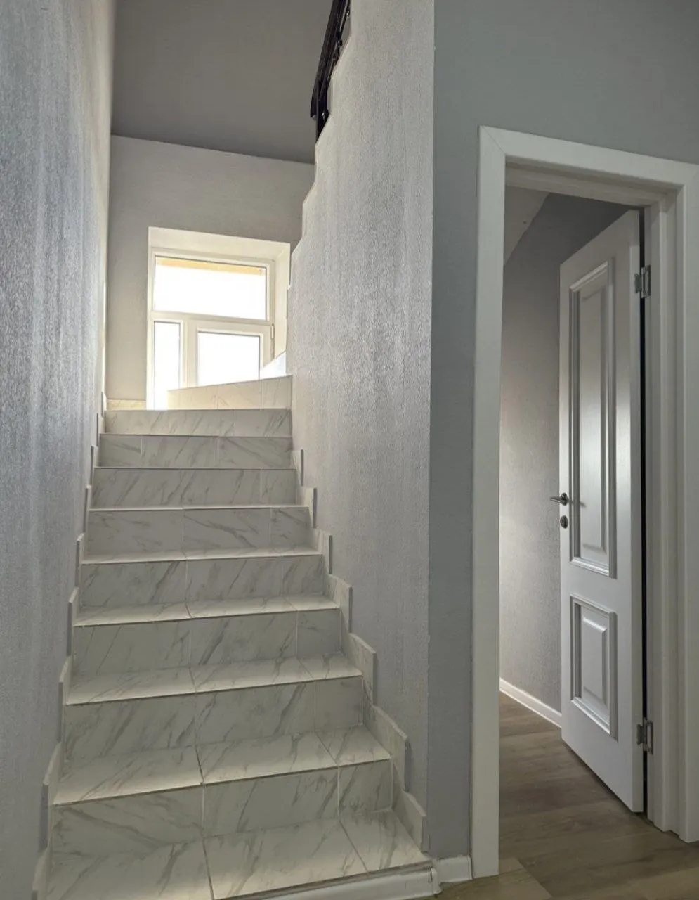 Сдаётся 4-комнатная квартира, 98 м², 8/8 этаж — Яккасарайский район