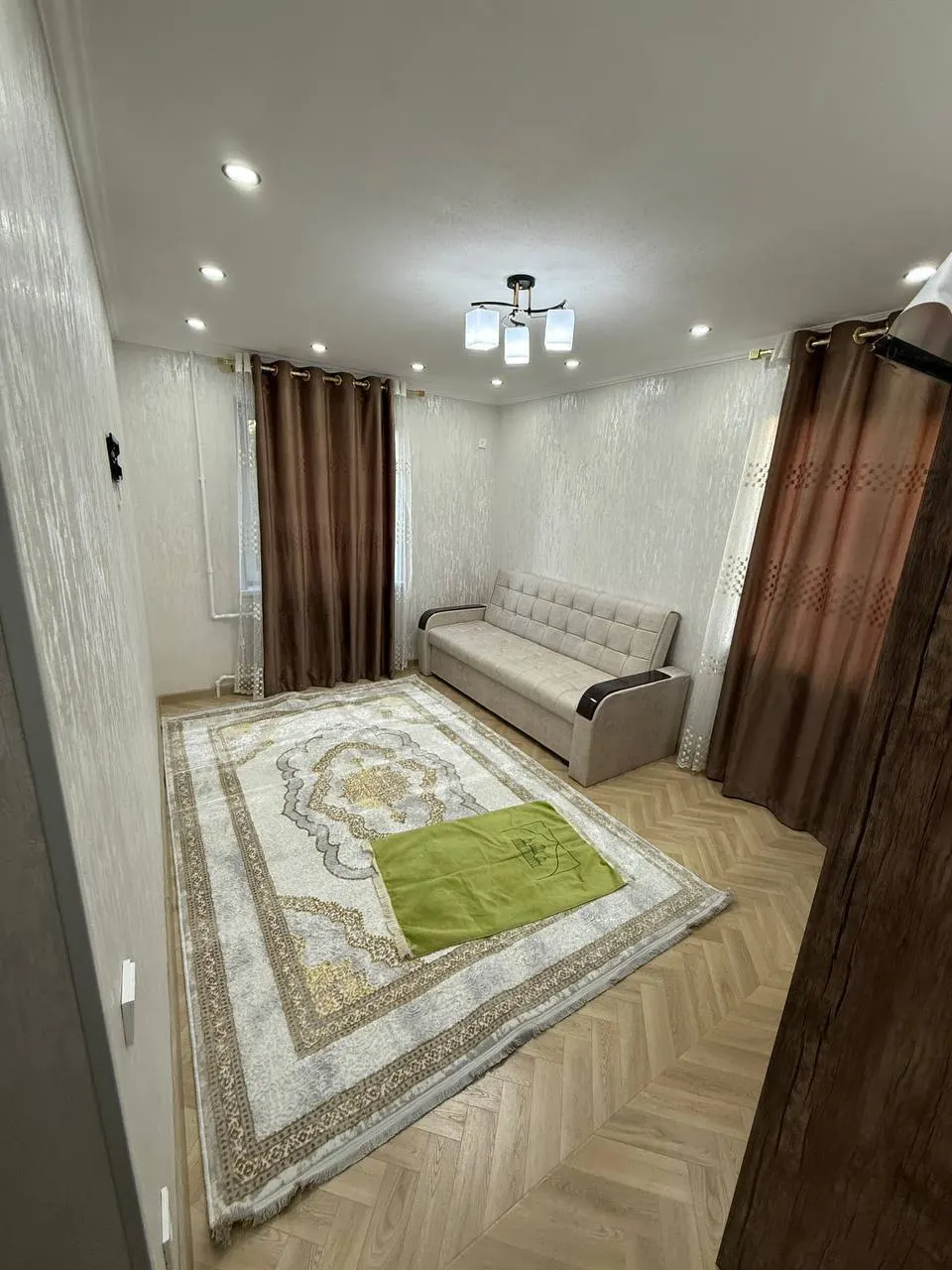 Сотилади 2 хонали квартира, 42 м², 3/4 қават — Миробод тумани