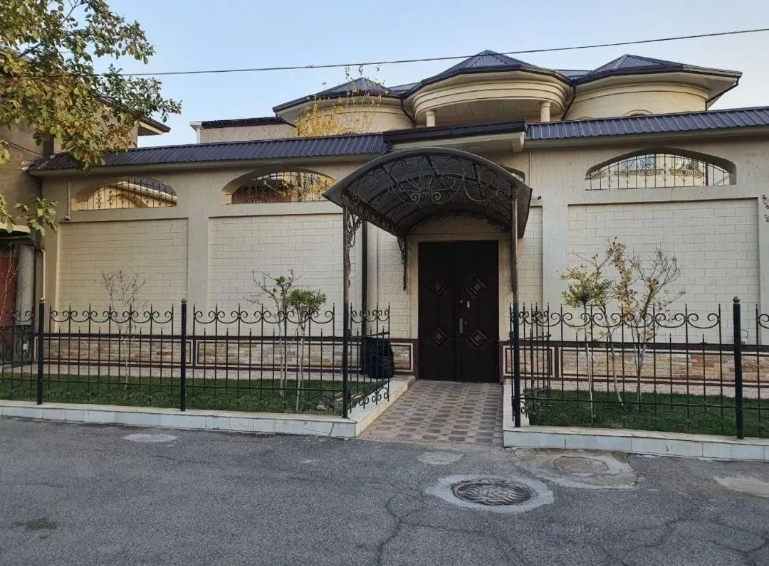 Ijaraga beriladi 6 xonali hovli uy, 6 sotix, 2 qavatli — Mirzo Ulugʻbek tumani
