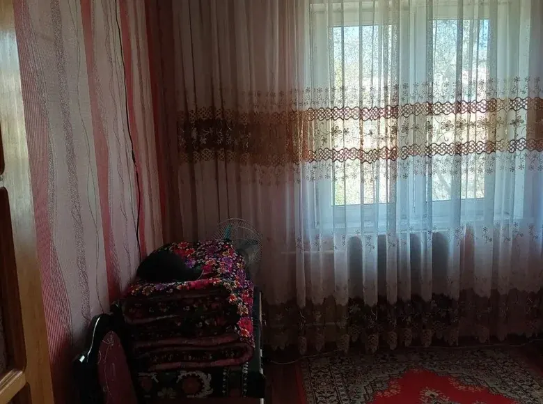 Продаётся 4-комнатная квартира, 92 м², 5/5 этаж — Мирзо-Улугбекский район