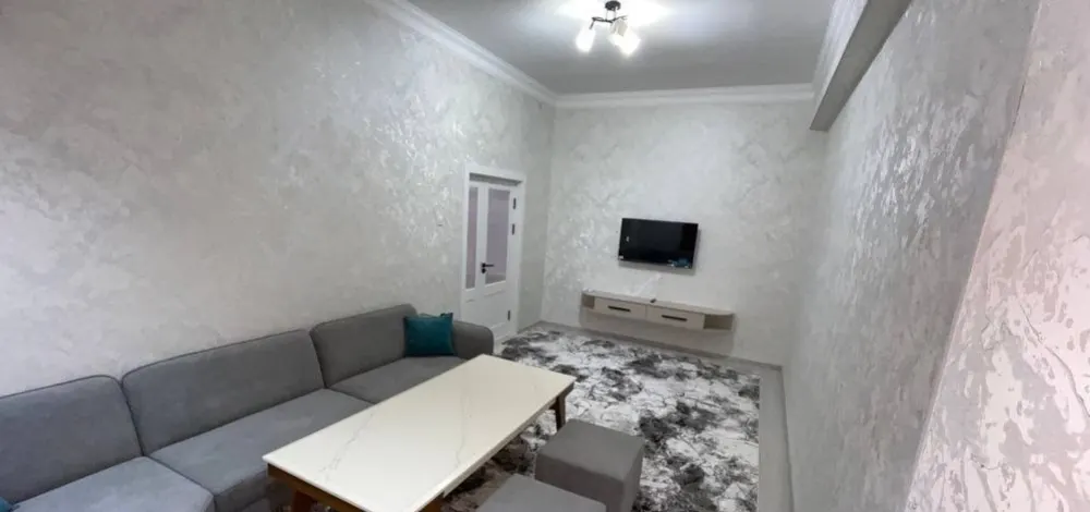 Сдаётся 2-комнатная квартира, 60 м², 3/9 этаж — Шайхантахурский район