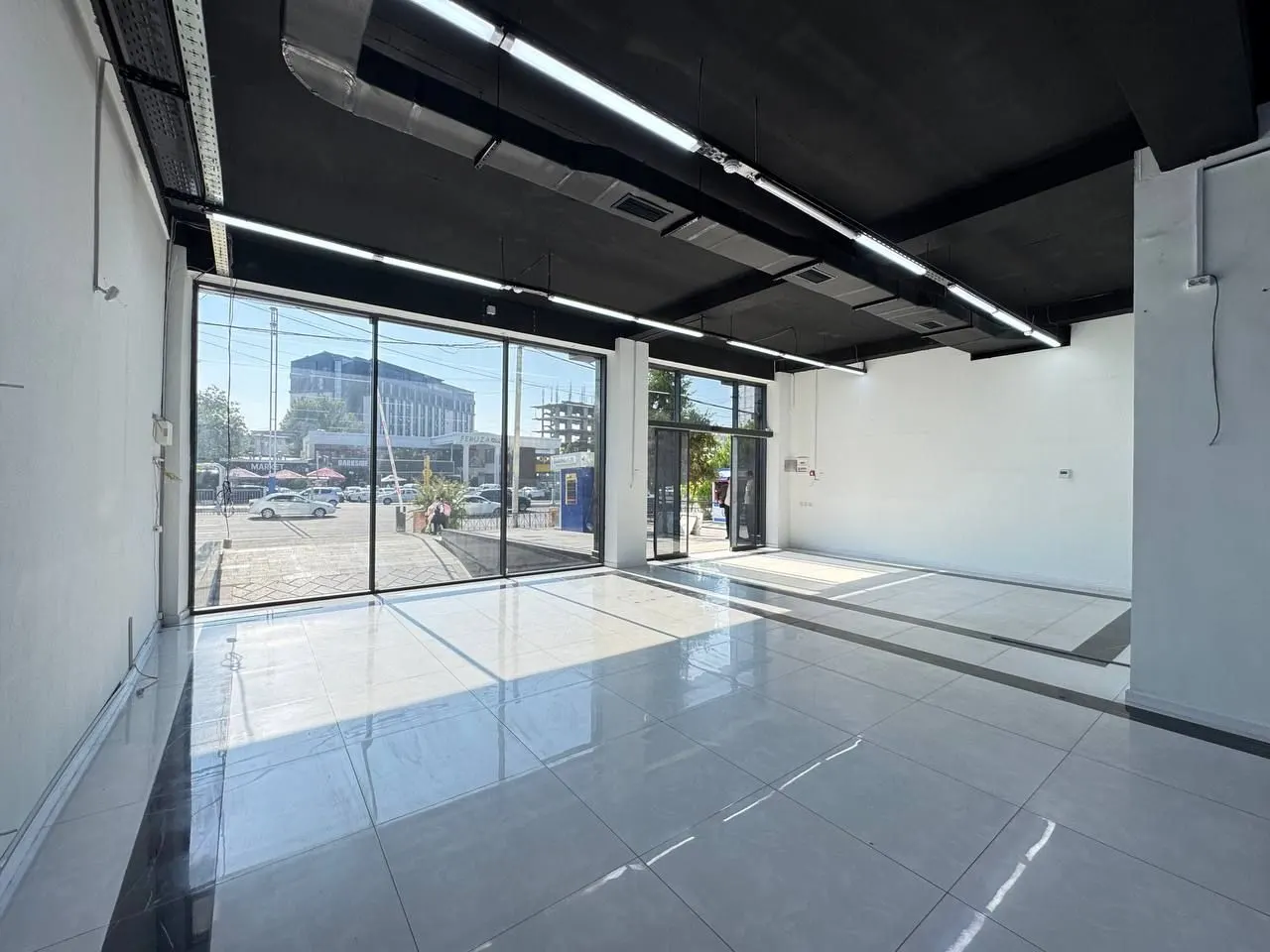 Ijaraga beriladi tijorat binosi, 500 m², 1/1 qavat — Yakkasaroy tumani
