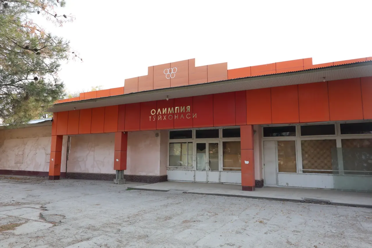Сотилади тижорат биноси, 3300 м², 33 сотих — Олмазор тумани