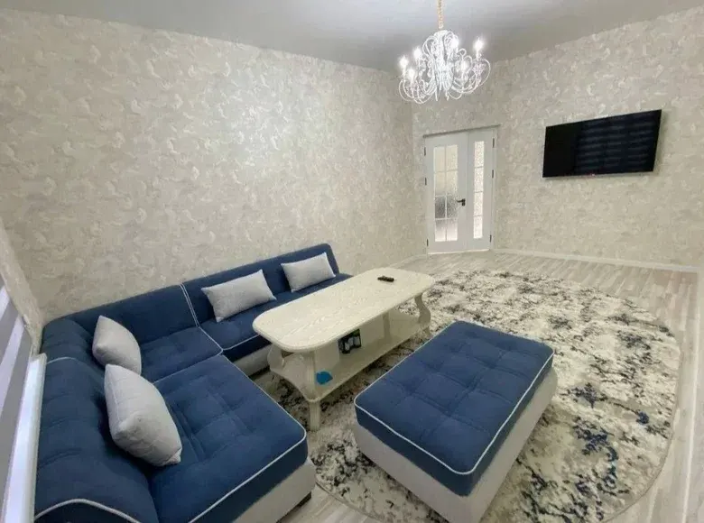 Sotiladi 3 xonali hovli uy, 170 m² — Toshkent shahri