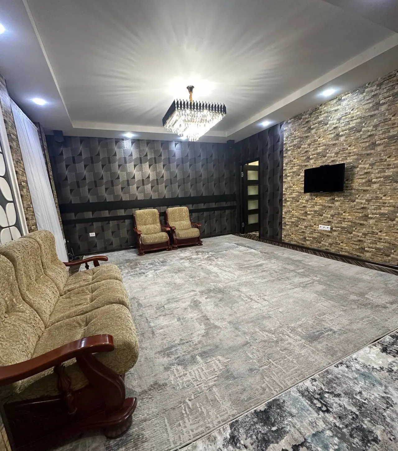 Ижарага берилади 2 хонали квартира, 55 м², 1/4 қават — Юнусобод тумани