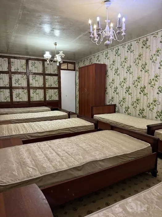 Ижарага берилади 1 хонали ҳовли уй, 40 м², 2 қаватли — Чилонзор тумани
