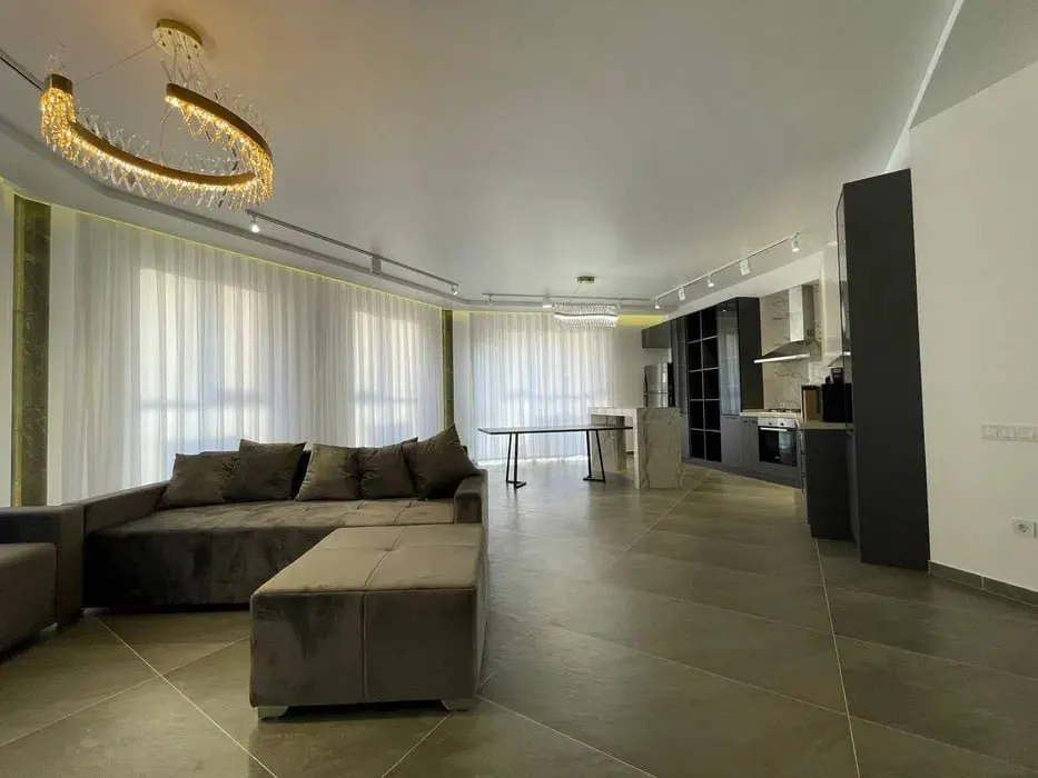 Ijaraga beriladi 4 xonali kvartira, 180 m², 7/8 qavat — Yunusobod tumani
