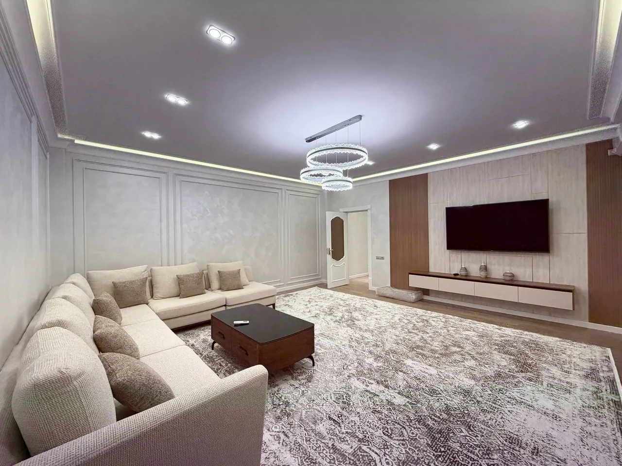 Сдаётся 3-комнатная квартира, 110 м², 2/8 этаж — Мирабадский район