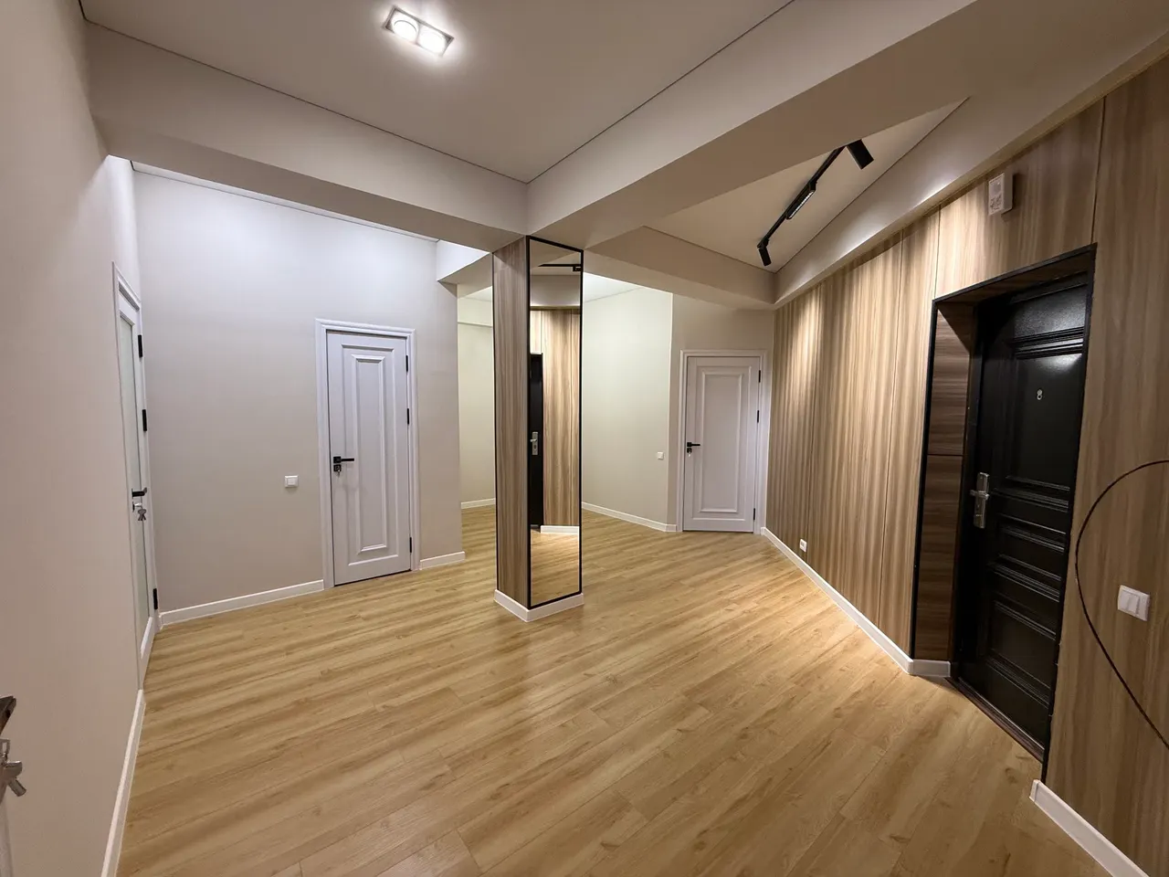 Продаётся 3-комнатная квартира, 62 м², 8/10 этаж — Яшнабадский район