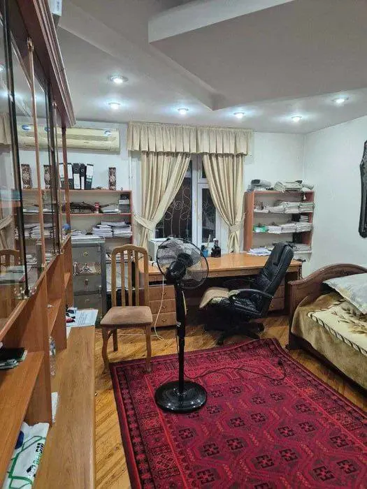 Сотилади 3 хонали квартира, 130 м², 1/12 қават — Миробод тумани