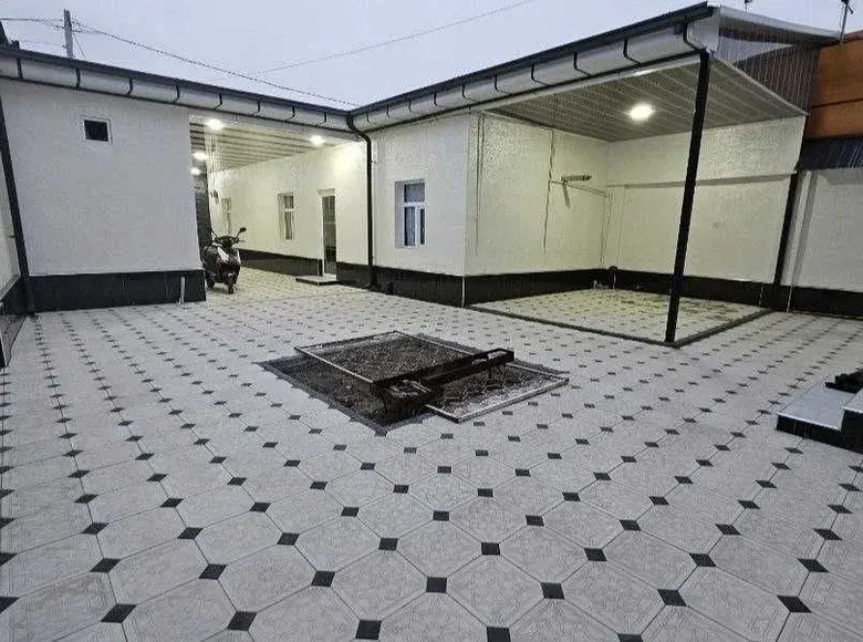 Сотилади 6 хонали ҳовли уй, 2.8 сотих, 180 м² — Яшнобод тумани
