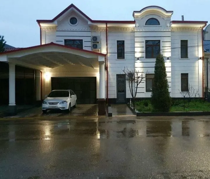 Ijaraga beriladi 6 xonali hovli uy, 3,5 sotix, 2 qavatli — Mirzo Ulugʻbek tumani