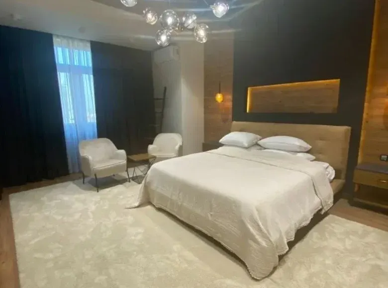Сдаётся 3-комнатная квартира, 140 м², 4/8 этаж — Юнусабадский район