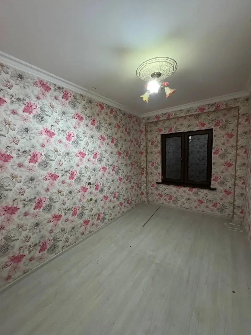Sotiladi 2 xonali kvartira, 54 m², 1/4 qavat — Toshkent tumani
