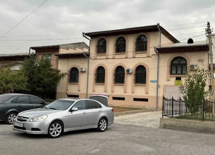 Ijaraga beriladi 6 xonali hovli uy, 12 sotix — Yunusobod tumani