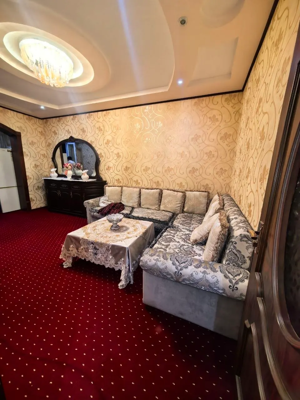 Ижарага берилади 3 хонали квартира, 100 м², 2/4 қават — Юнусобод тумани