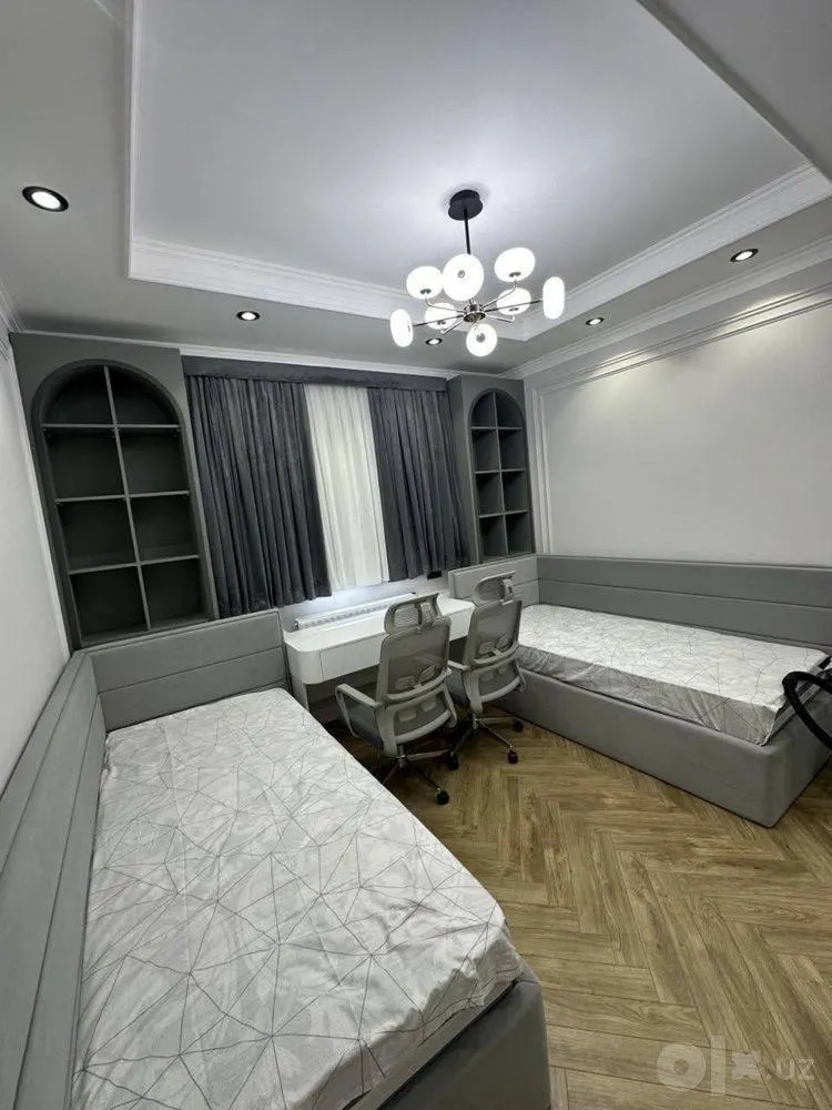 Продаётся 3-комнатная квартира, 82 м², 9/10 этаж — Яккасарайский район