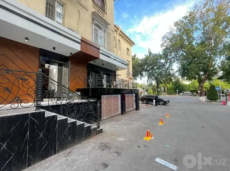 Сотилади тижорат биноси, 93 м² — Шайхонтоҳур тумани