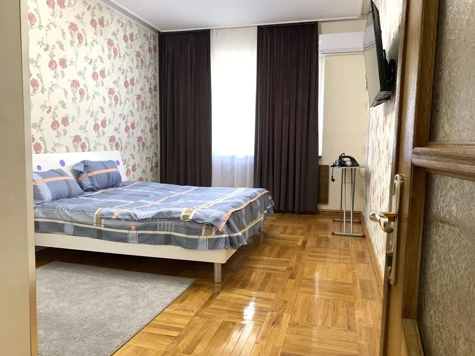 Сдаётся 3-комнатная квартира, 120 м², 5/7 этаж — Яккасарайский район