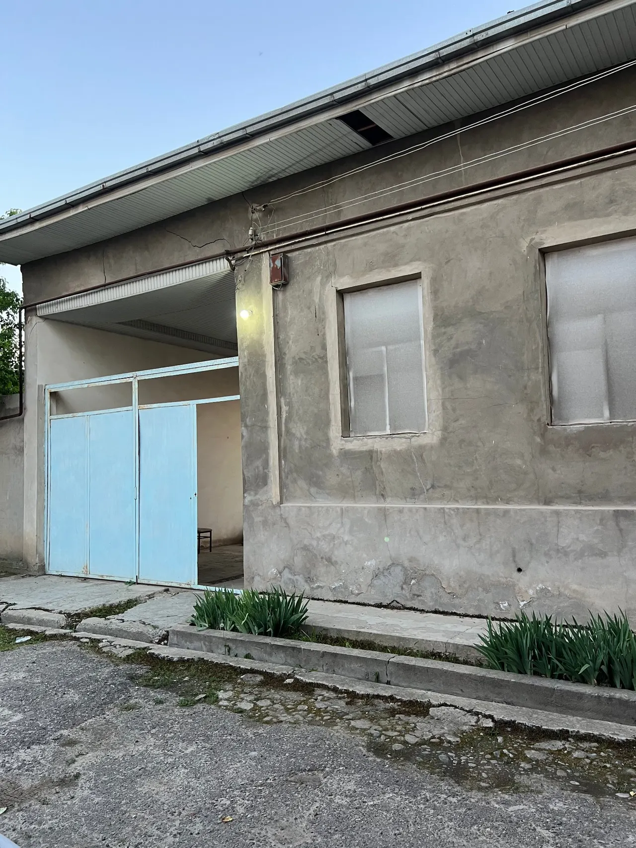 Sotiladi 5 xonali hovli uy, 7 sotix — Zangiota tumani