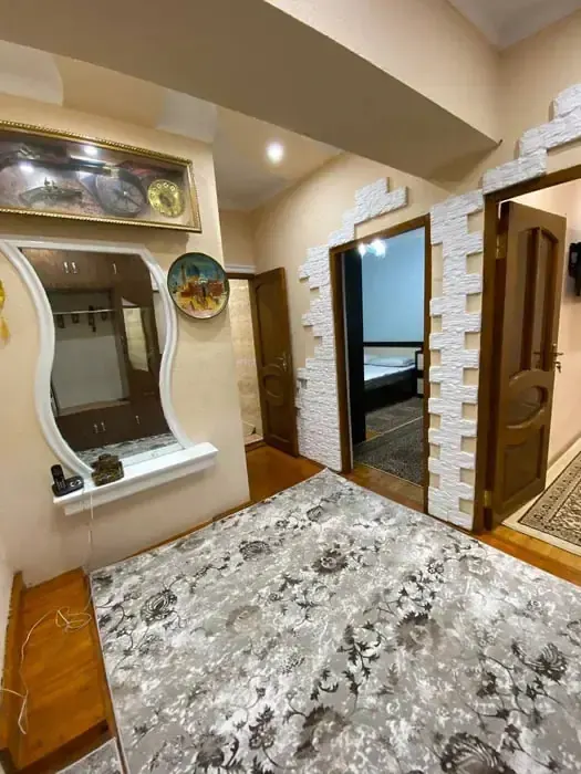 Ижарага берилади 5 хонали квартира, 130 м², 1/4 қават — Яшнобод тумани