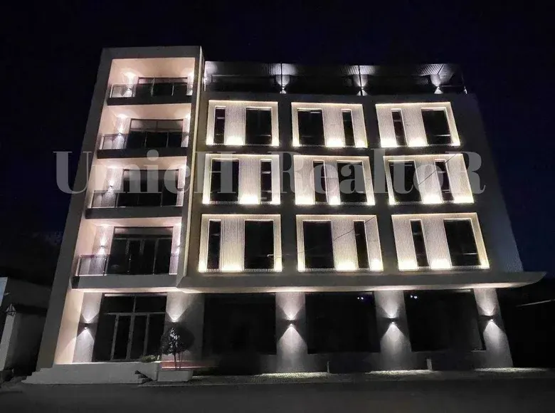 Sotiladi tijorat binosi, 1825 m² — Mirobod tumani