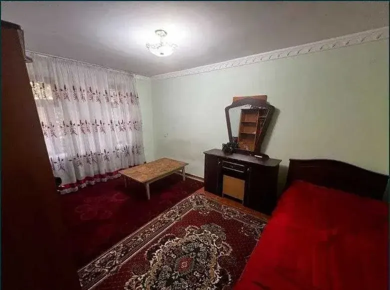 Продаётся 1-комнатная квартира, 25 м², 1/4 этаж — Яккасарайский район