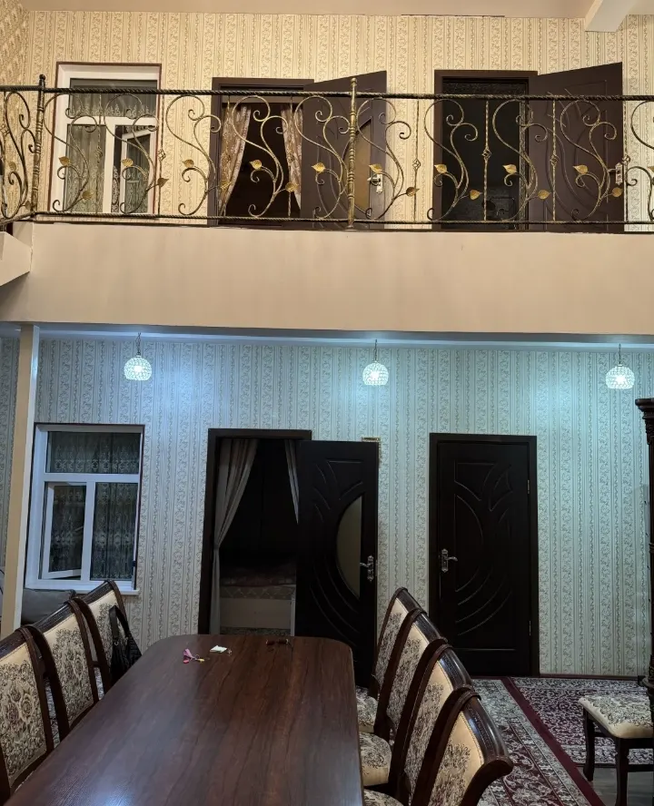 Ижарага берилади 6 хонали ҳовли уй, 200 м², 2 қаватли — Сергели тумани