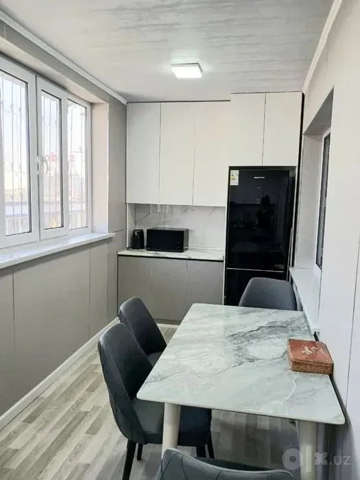 Sotiladi 4 xonali kvartira, 94 m², 9/9 qavat — Mirobod tumani
