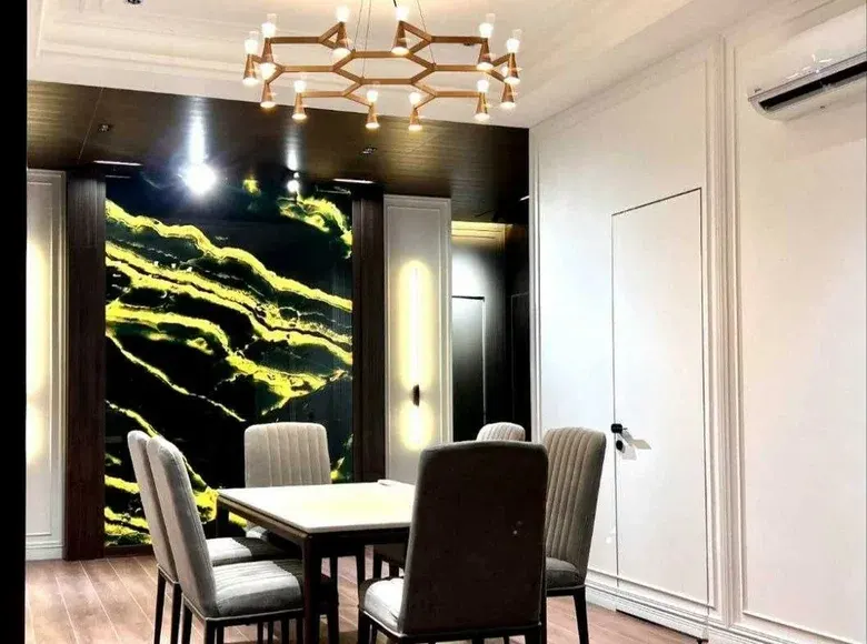 Продаётся 3-комнатная квартира, 100 м², 8/11 этаж — Юнусабадский район
