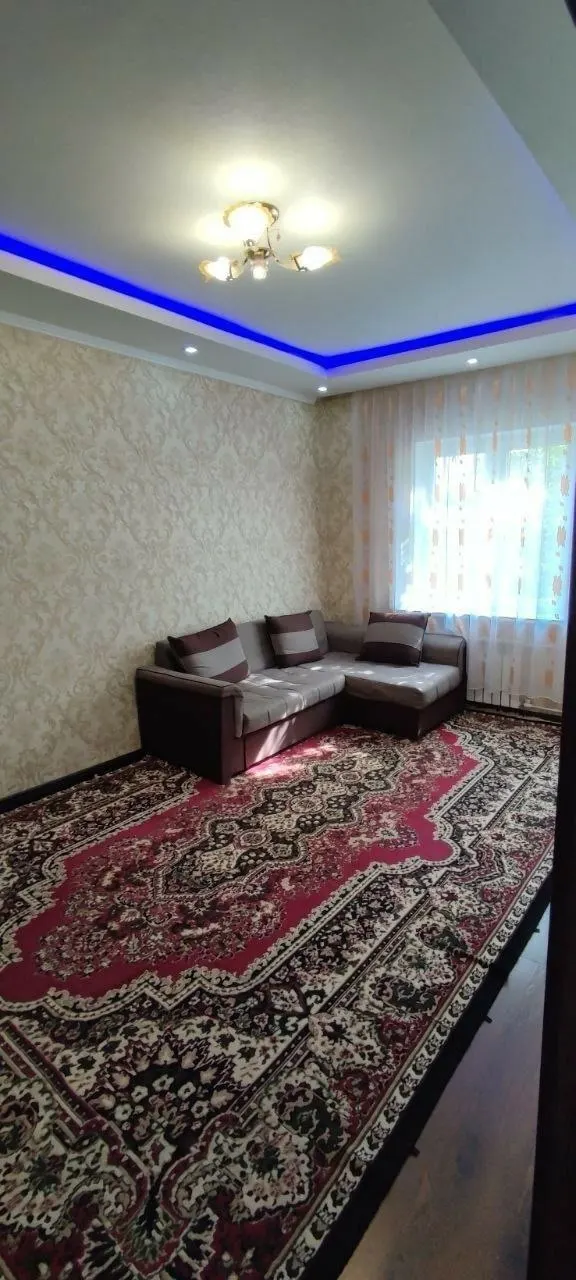 Продаётся 2-комнатная квартира, 39 м², 3/4 этаж — Шайхантахурский район