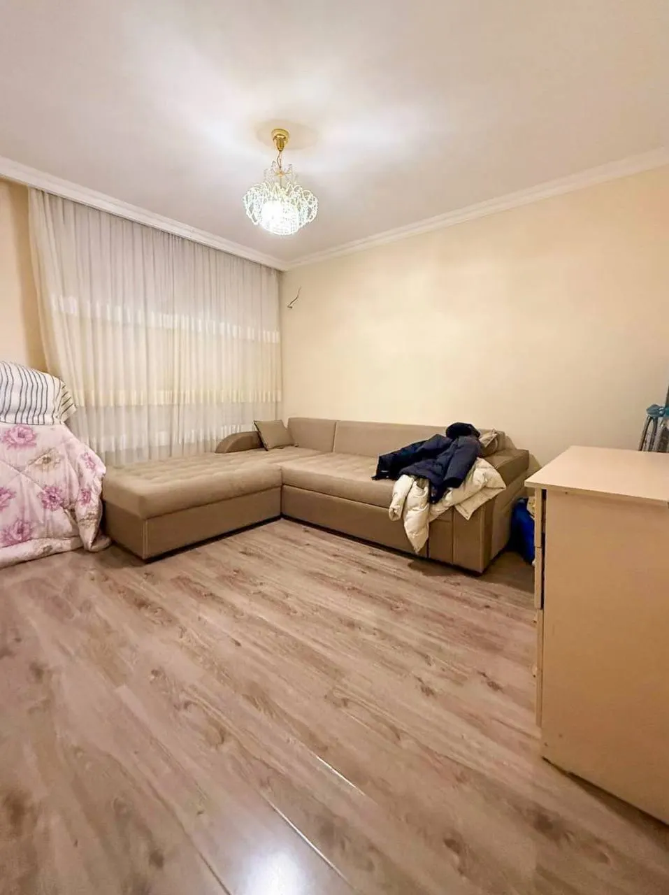 Sotiladi 4 xonali kvartira, 90 m², 1/4 qavat — Mirzo Ulugʻbek tumani