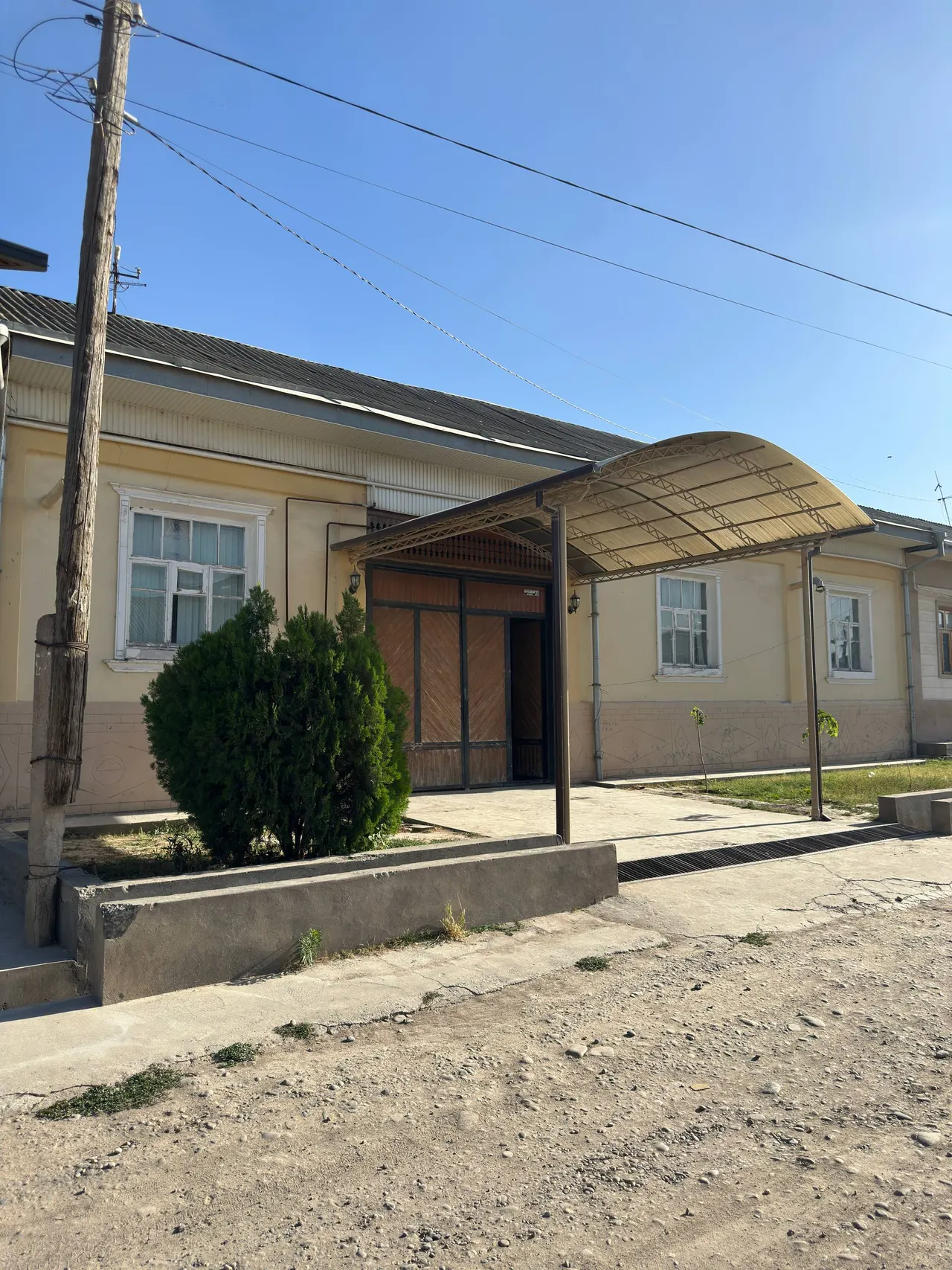 Ижарага берилади 5 хонали ҳовли уй, 105 м², 1 қаватли — Янгийўл тумани