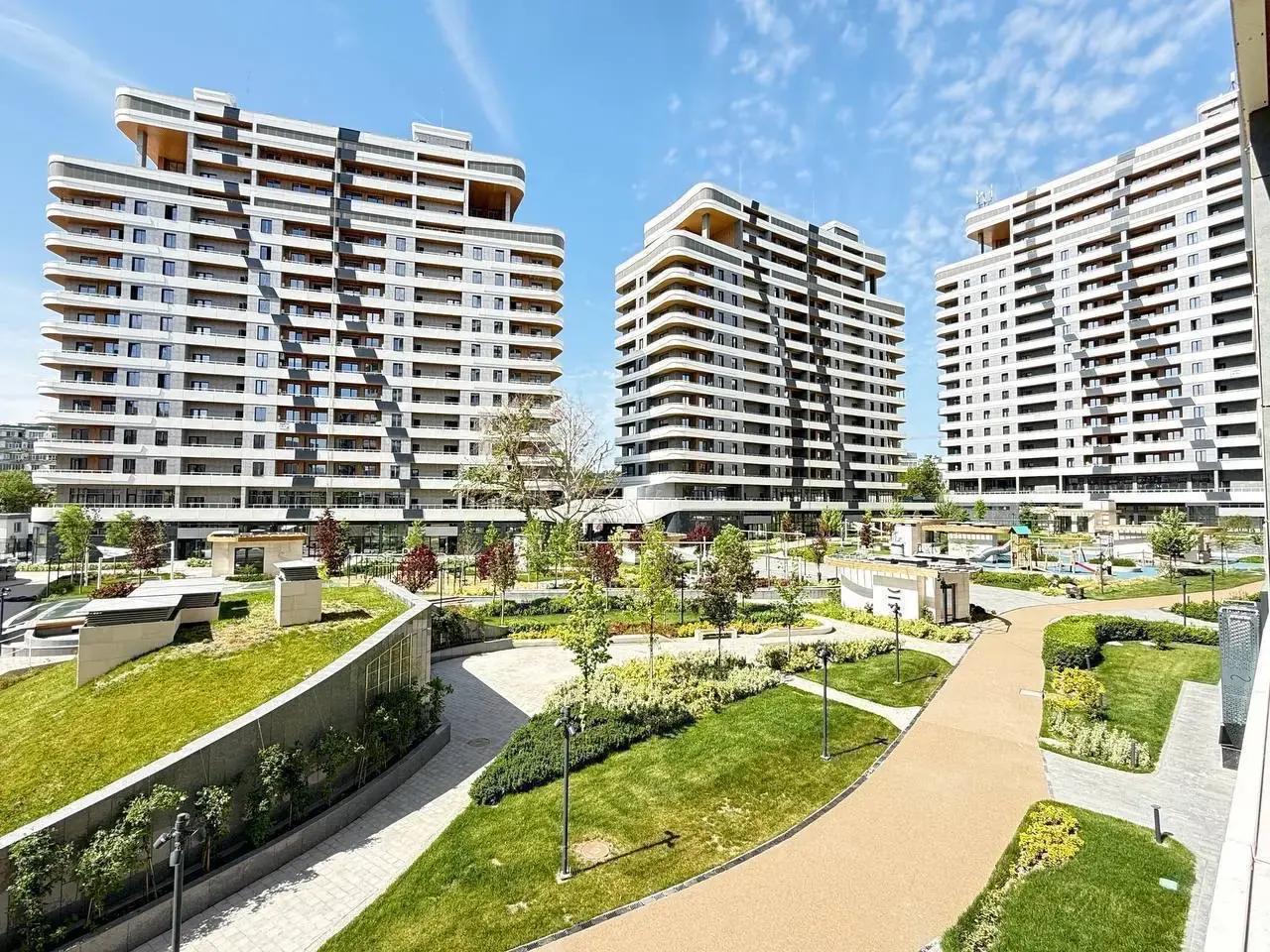 Sotiladi 4 xonali kvartira, 140 m², 2/14 qavat — Yashnobod tumani