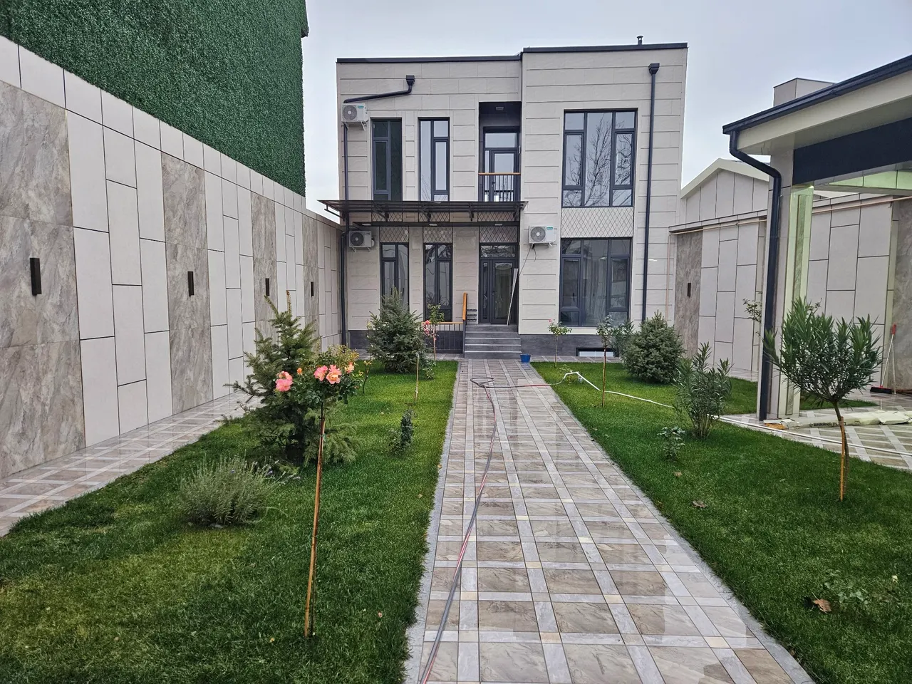 Sotiladi hovli uy, 4 sotix — Yunusobod tumani