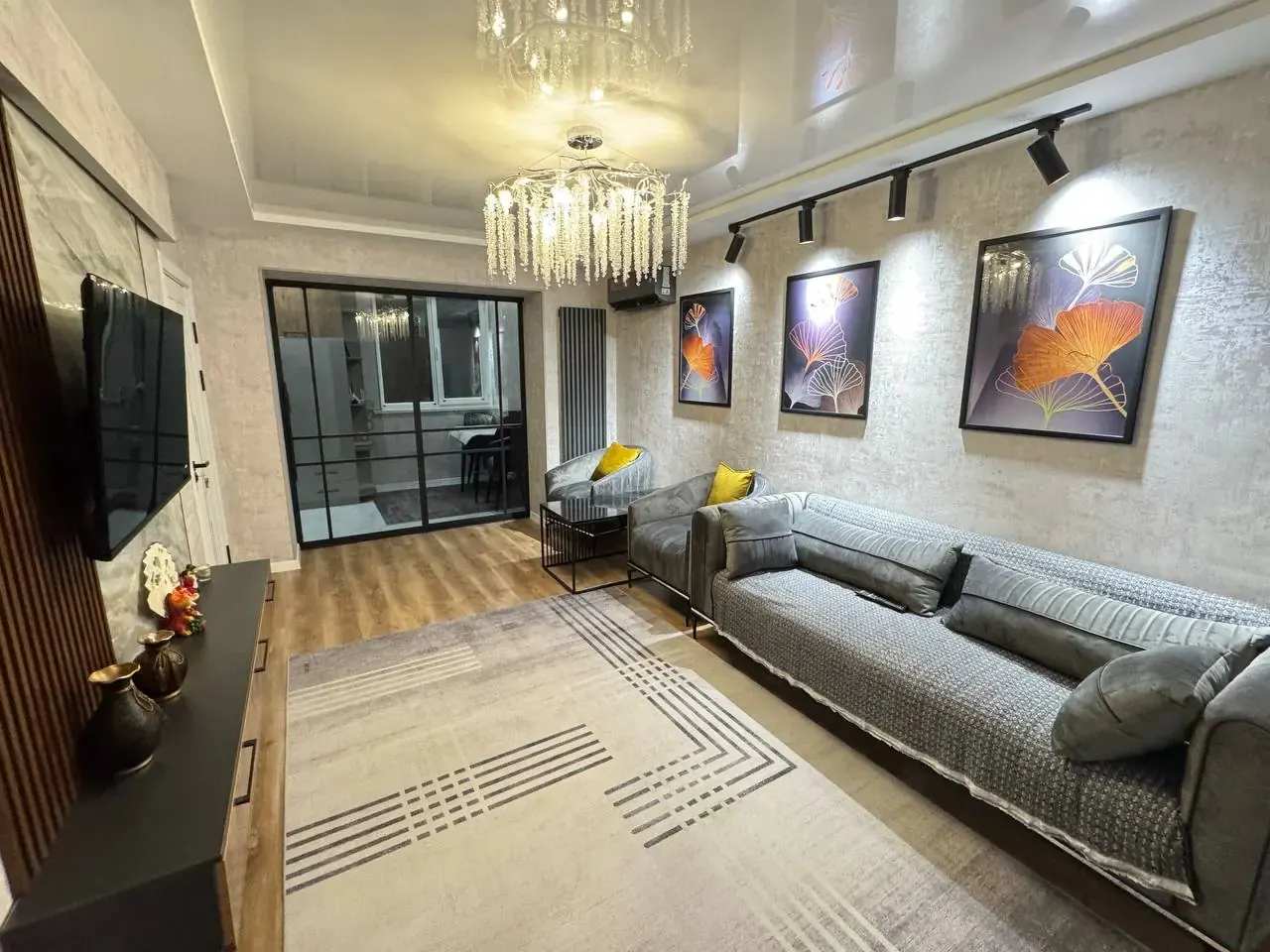 Sotiladi 3 xonali kvartira, 52 m², 2/4 qavat — Yakkasaroy tumani