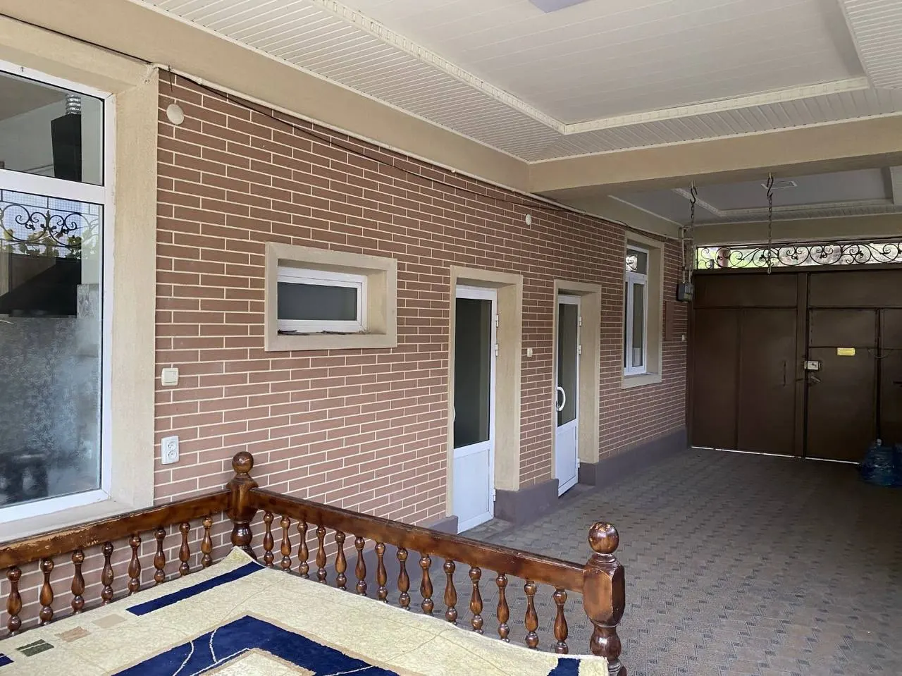 Sotiladi 5 xonali hovli uy, 157 m² — Yakkasaroy tumani